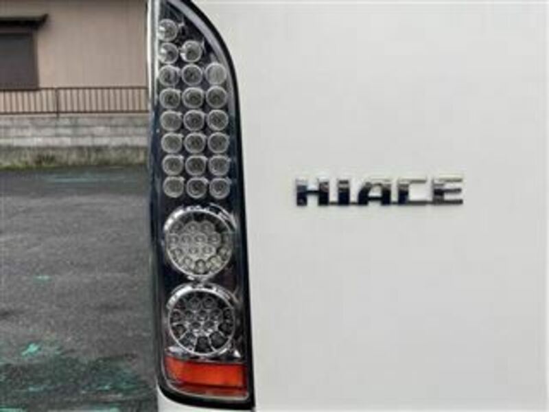 HIACE VAN-18