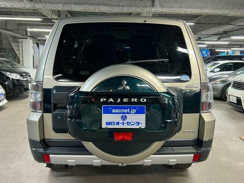 PAJERO-9