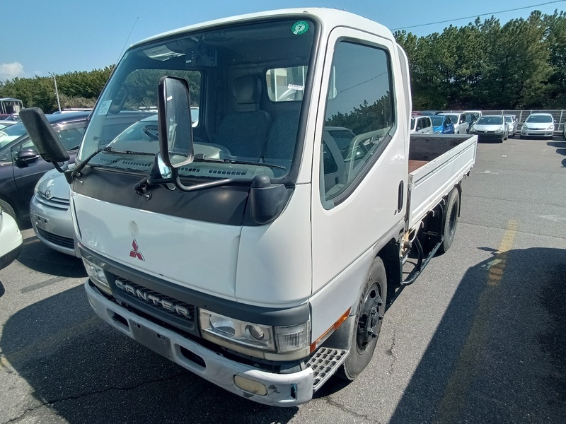 MITSUBISHI CANTER