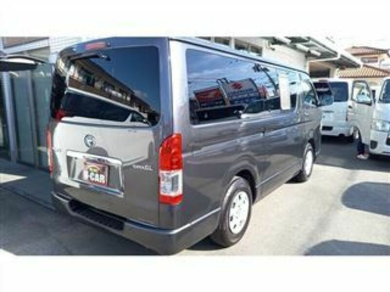 HIACE VAN-6