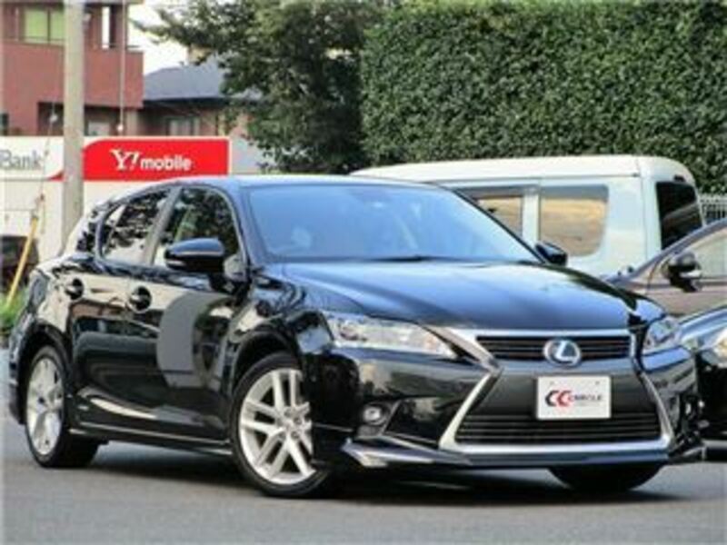 LEXUS　CT