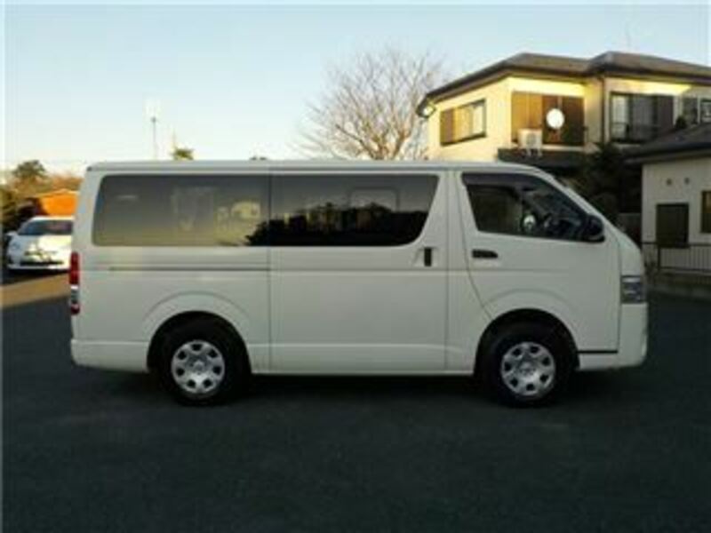 HIACE-11