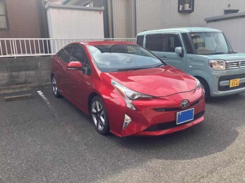 TOYOTA PRIUS