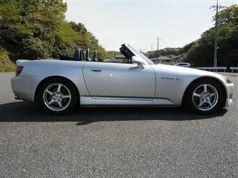 S2000