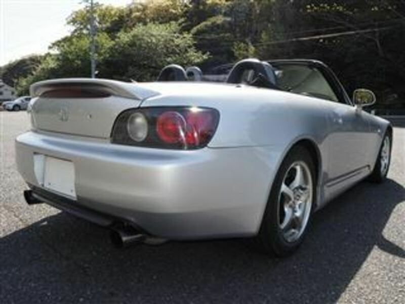S2000