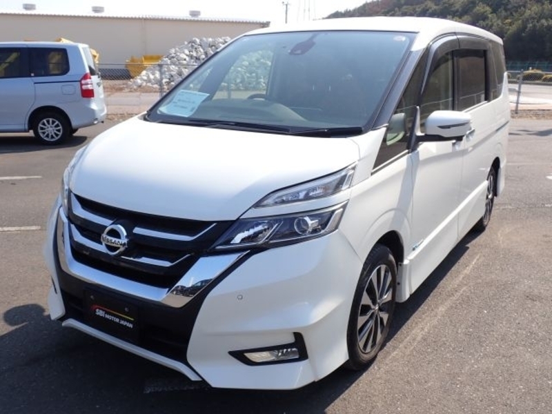 NISSAN SERENA