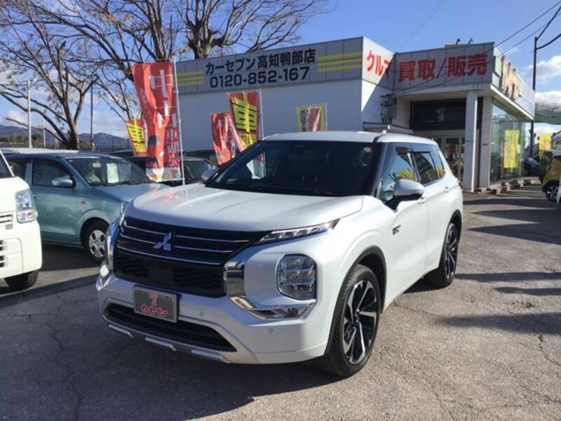 MITSUBISHI OUTLANDER PHEV