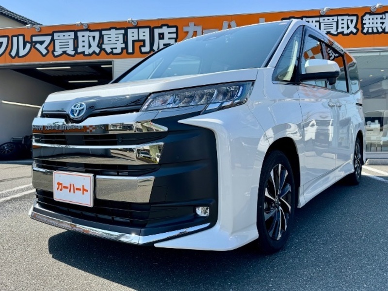 TOYOTA NOAH