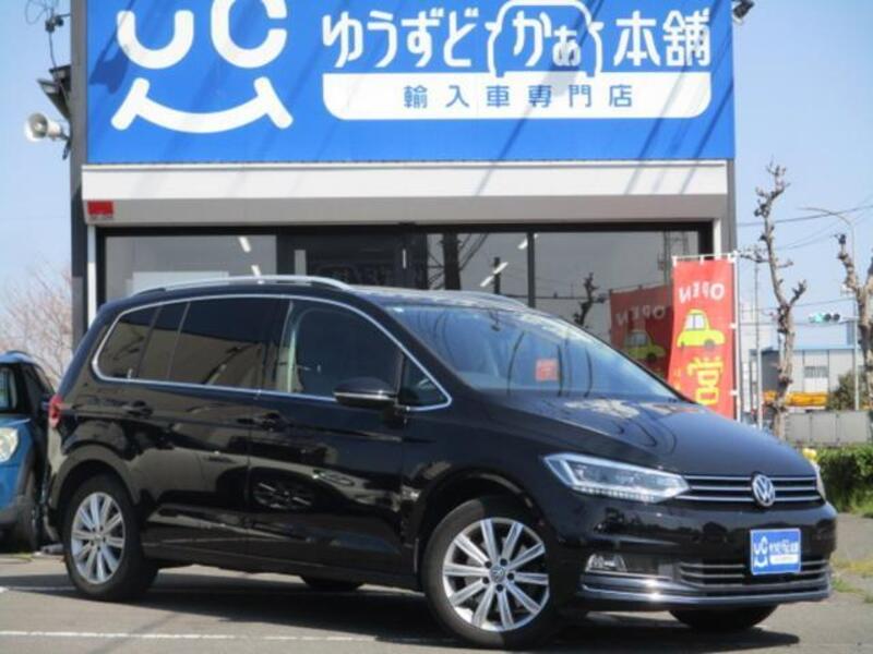 VOLKSWAGEN GOLF TOURAN