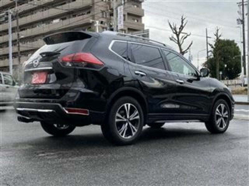 X-TRAIL-4