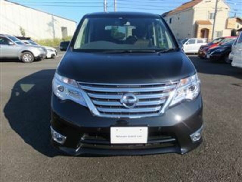 NISSAN　SERENA