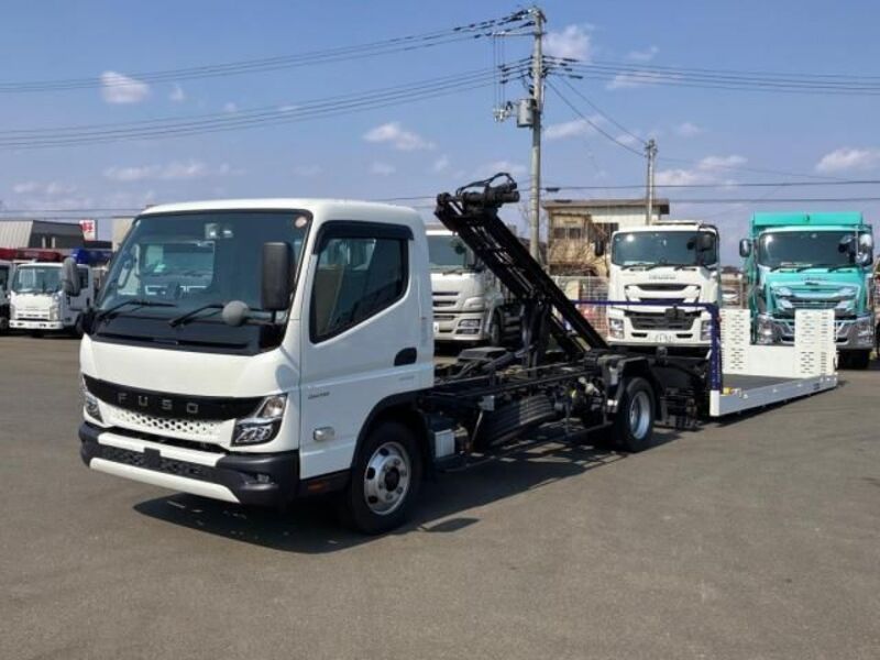 MITSUBISHI CANTER