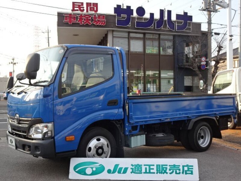 TOYOTA DYNA