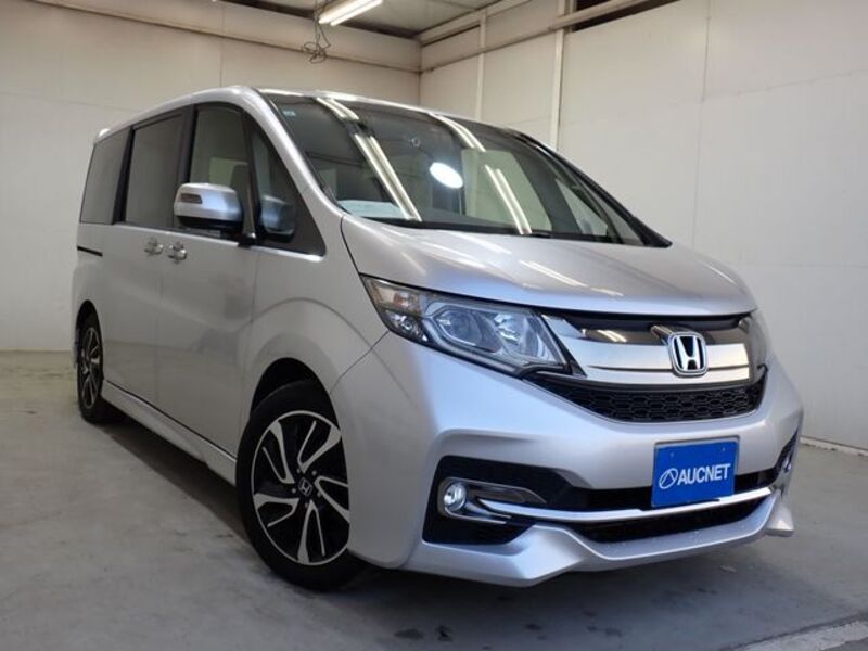 HONDA STEPWAGON SPADA