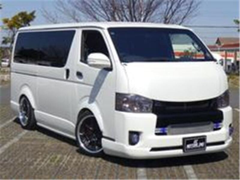 TOYOTA HIACE