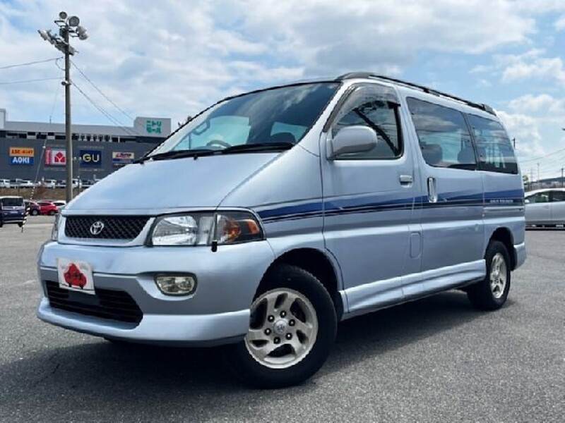 TOYOTA HIACE REGIUS
