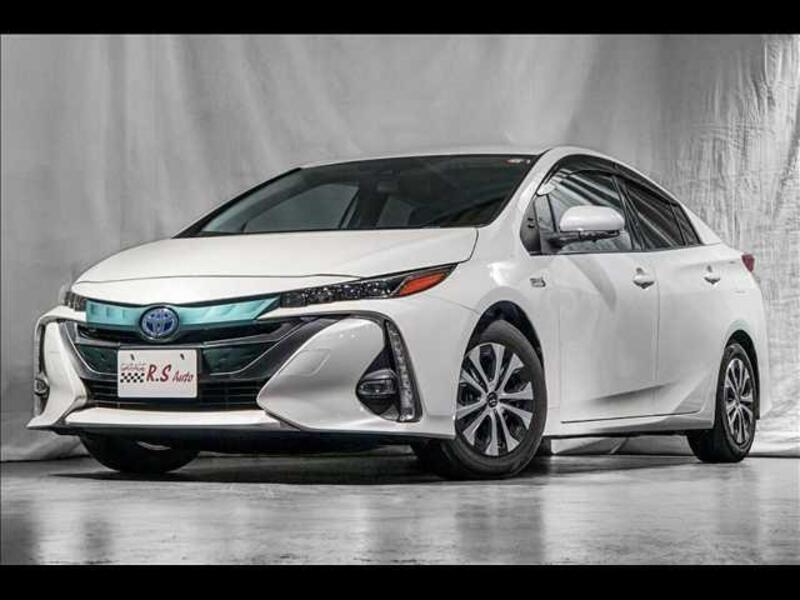 TOYOTA PRIUS PHV