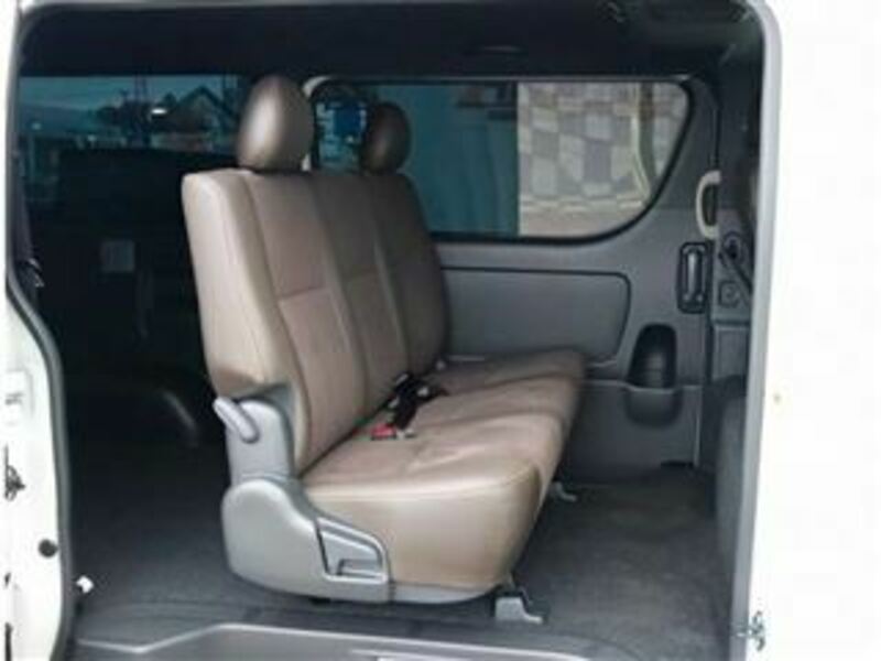 HIACE VAN-12