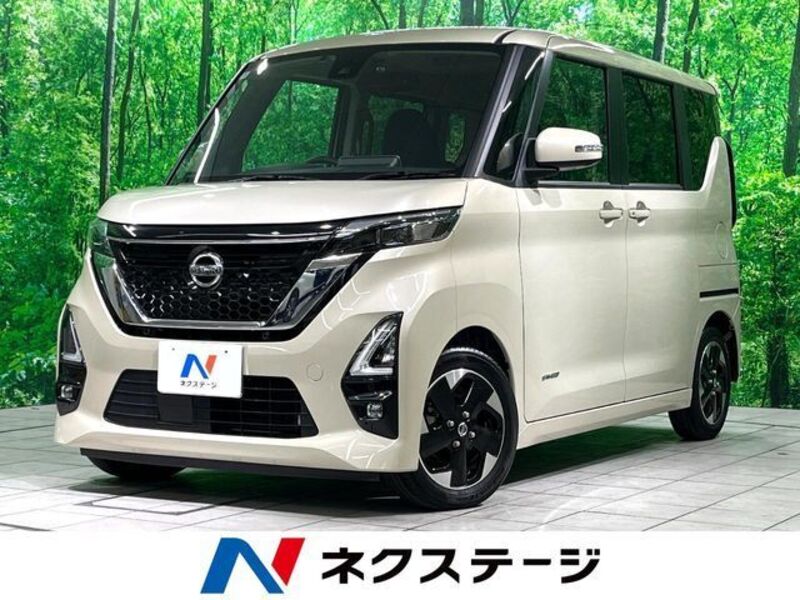 NISSAN ROOX