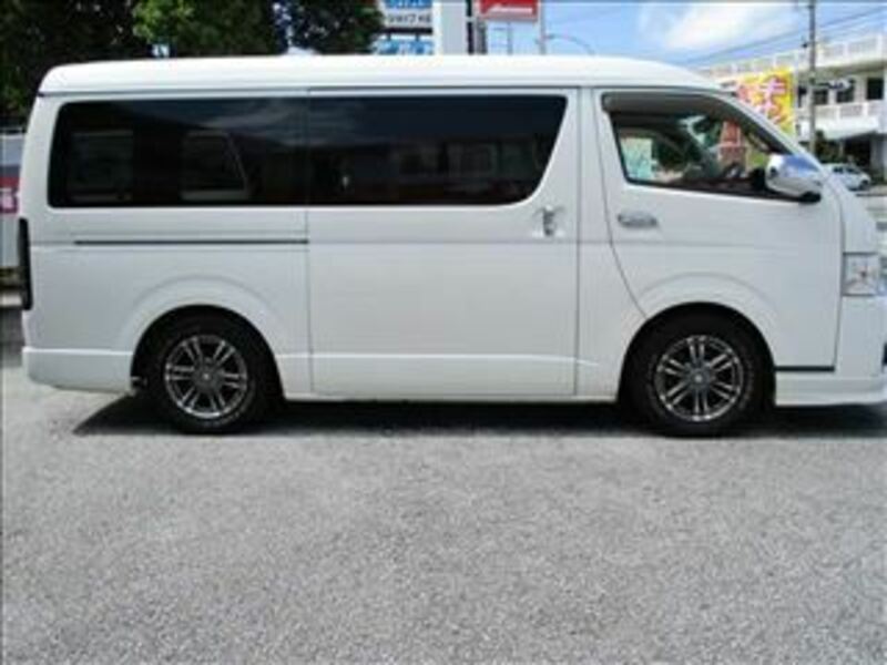 HIACE-4