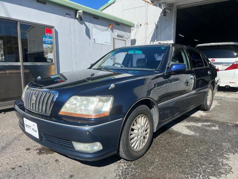 TOYOTA CROWN MAJESTA