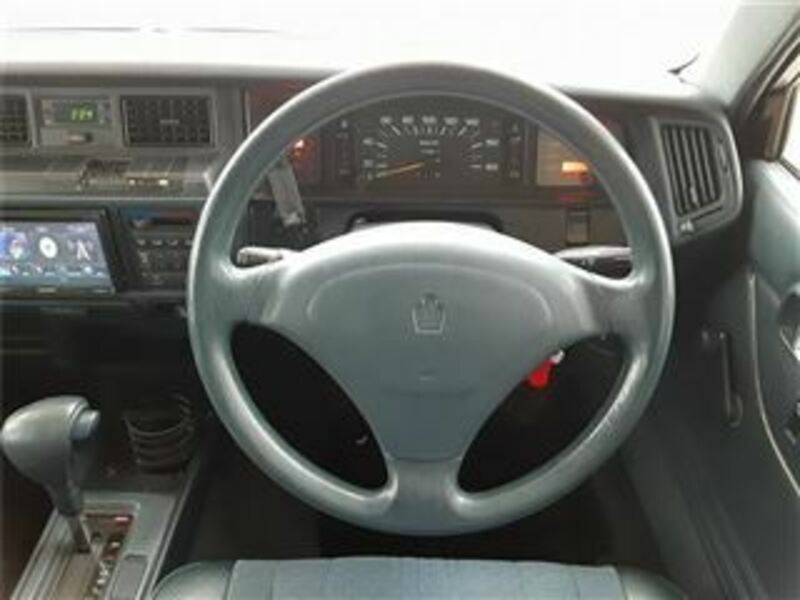 CROWN VAN