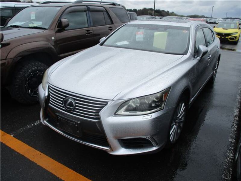 LEXUS LS
