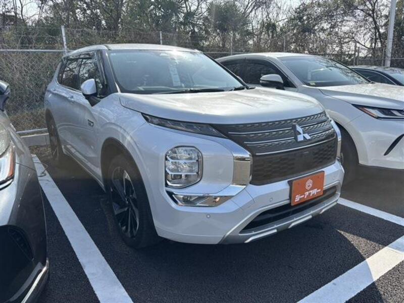 MITSUBISHI OUTLANDER PHEV