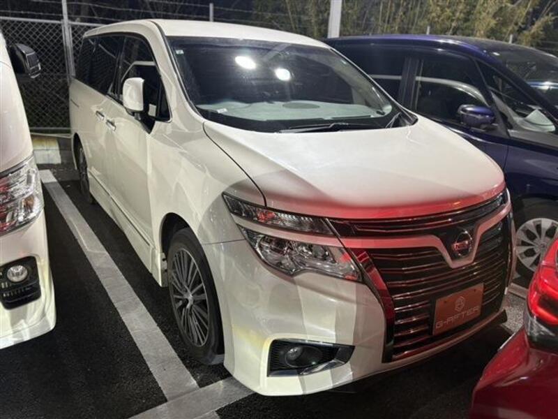 NISSAN ELGRAND