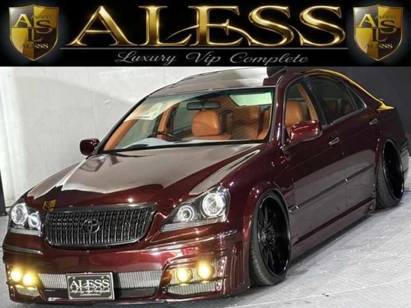 TOYOTA CROWN MAJESTA