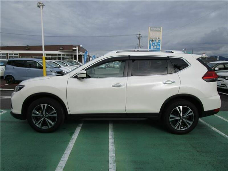 X-TRAIL-4