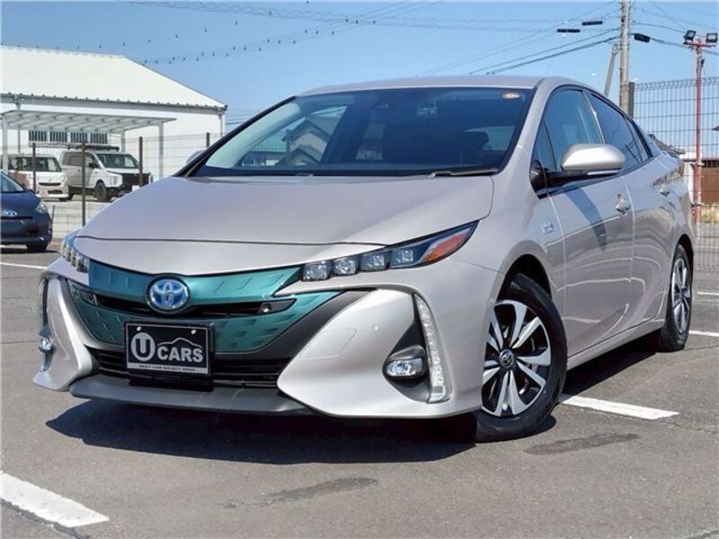 TOYOTA PRIUS PHV