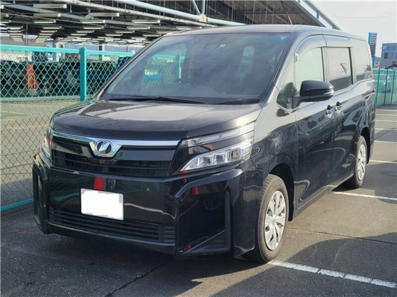 TOYOTA　VOXY