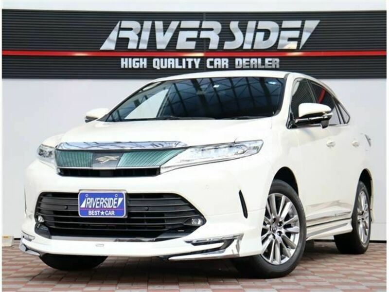 TOYOTA　HARRIER