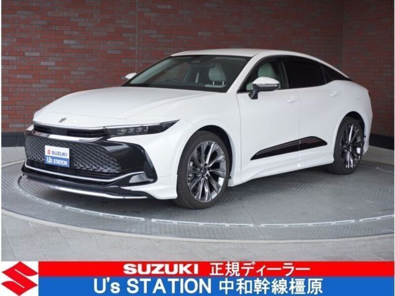 TOYOTA CROWN CROSSOVER