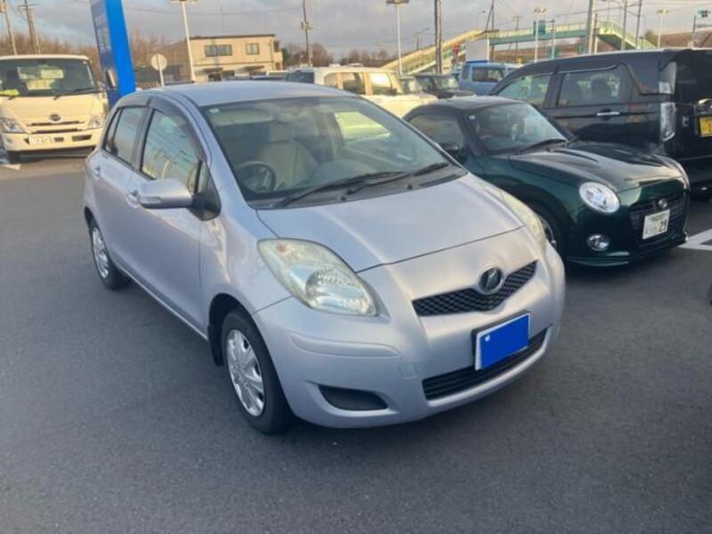 TOYOTA VITZ