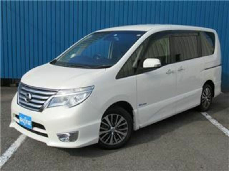 NISSAN　SERENA