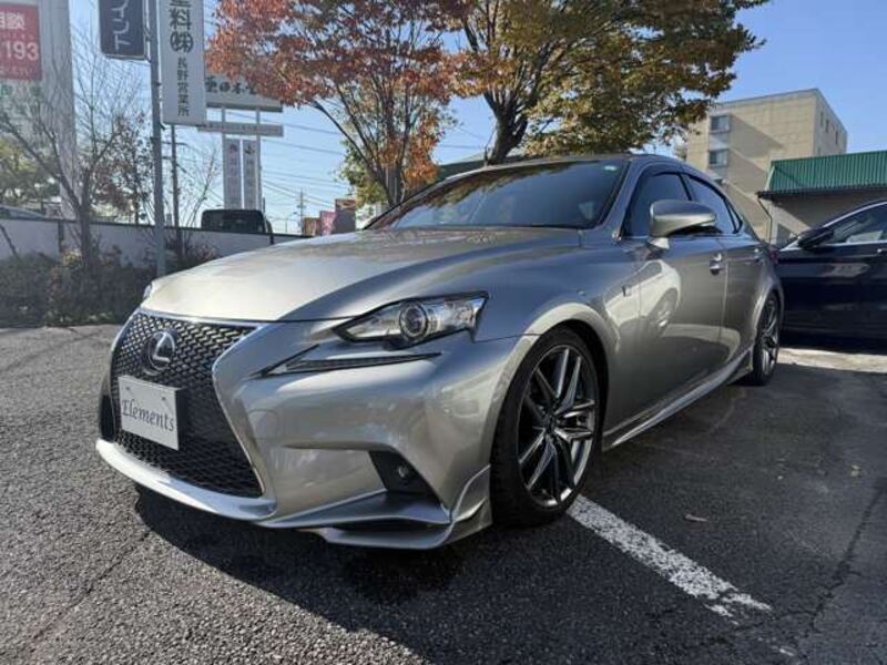 LEXUS IS