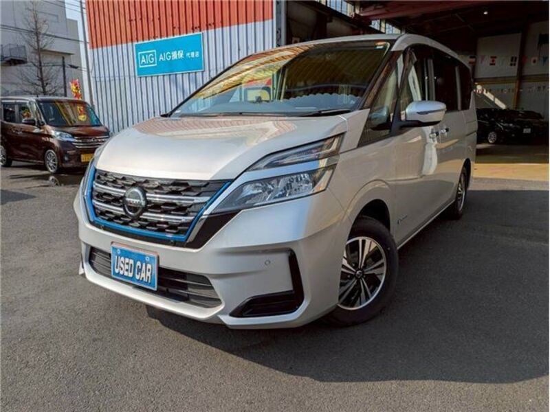 NISSAN SERENA
