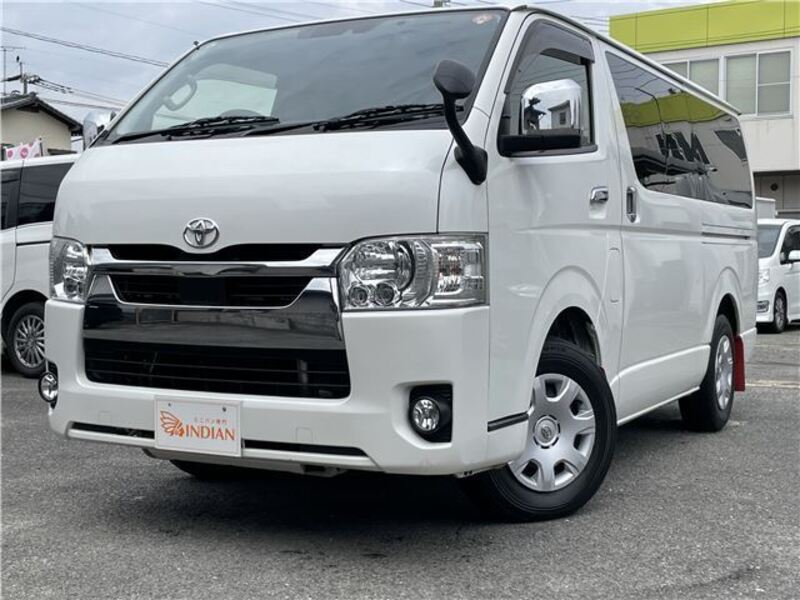 TOYOTA HIACE