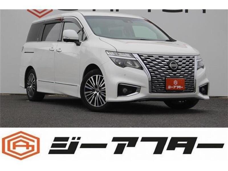NISSAN ELGRAND