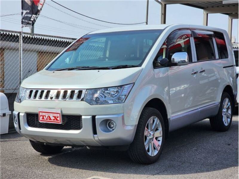 MITSUBISHI DELICA