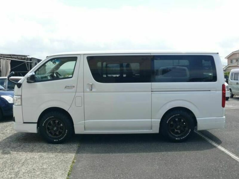 HIACE VAN-7