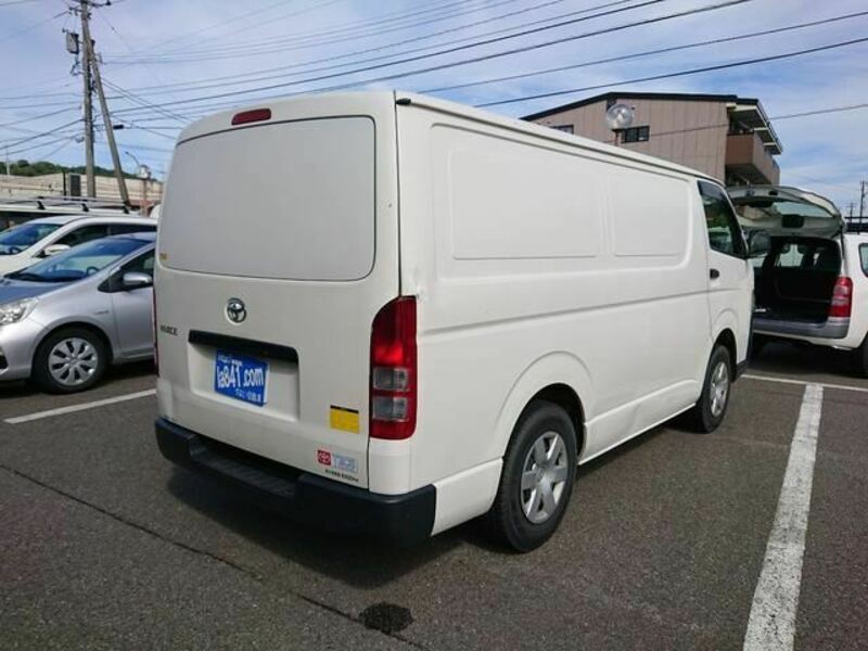 HIACE VAN-8