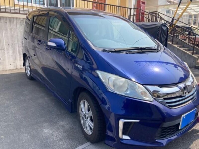 HONDA FREED HYBRID