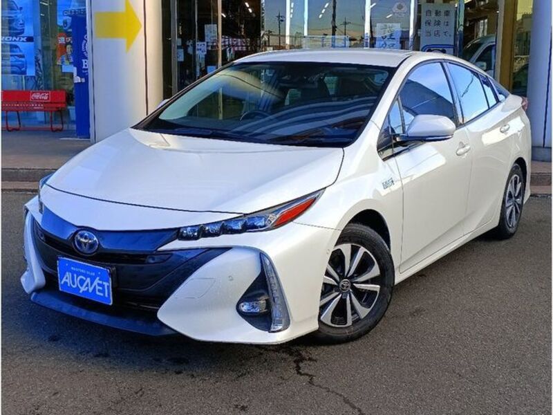 TOYOTA PRIUS PHV