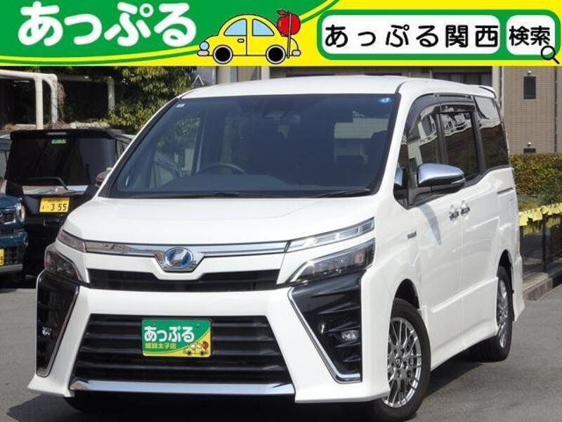TOYOTA VOXY