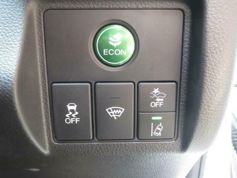 Used 19 Honda Vezel Dba Ru1 Sbi Motor Japan