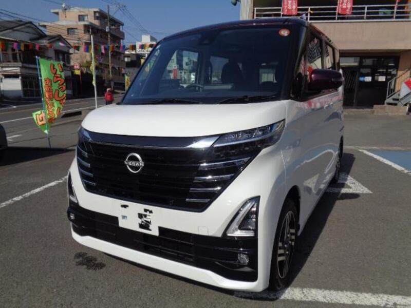 NISSAN ROOX