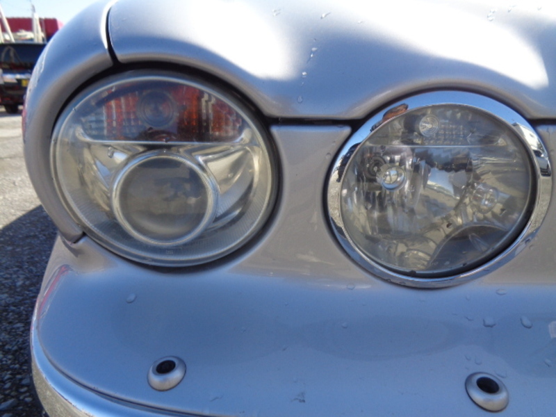 XJ6